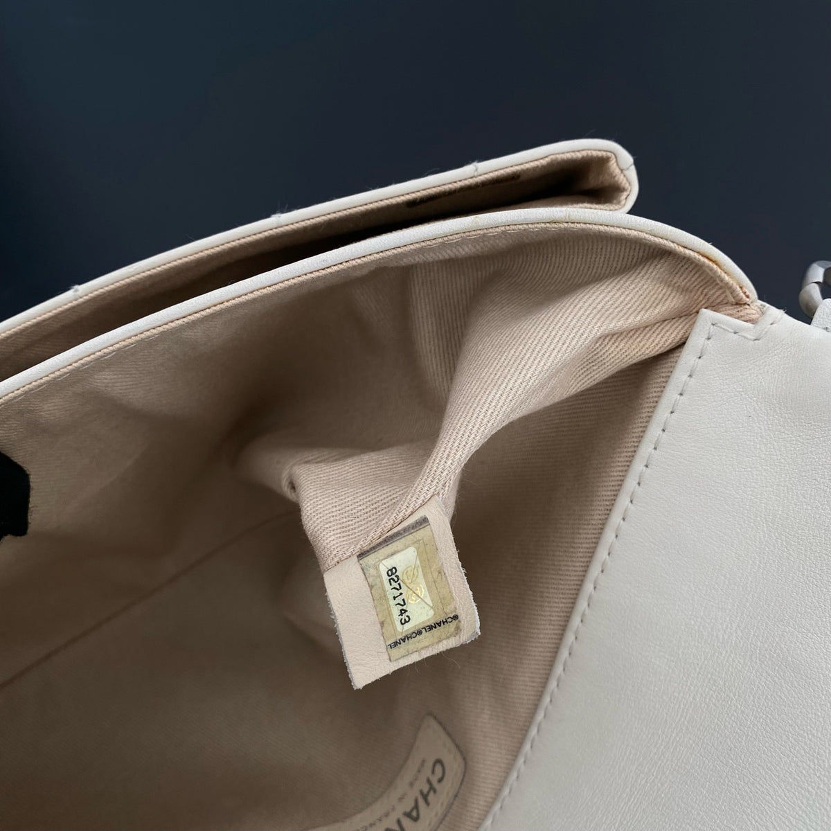 Chanel - 2.55 - Leather - White