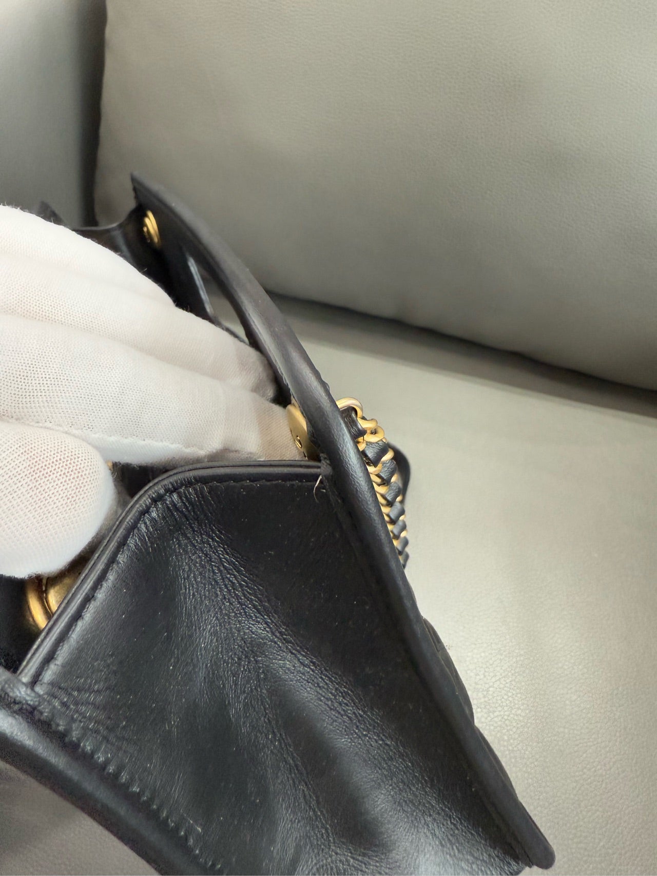 Chanel - 23S Business Affinity Shopping Tote - Lambskin leather - Black with Gold-Tone Hardware - (Medium)