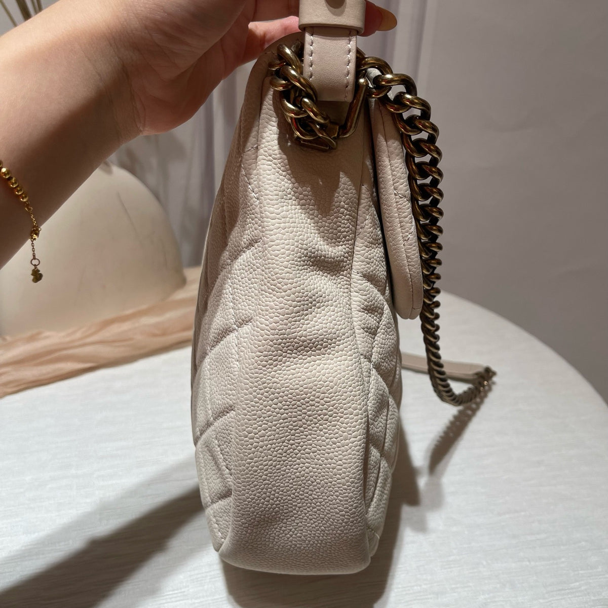 Chanel - Bombay - Leather - Beige - (large)