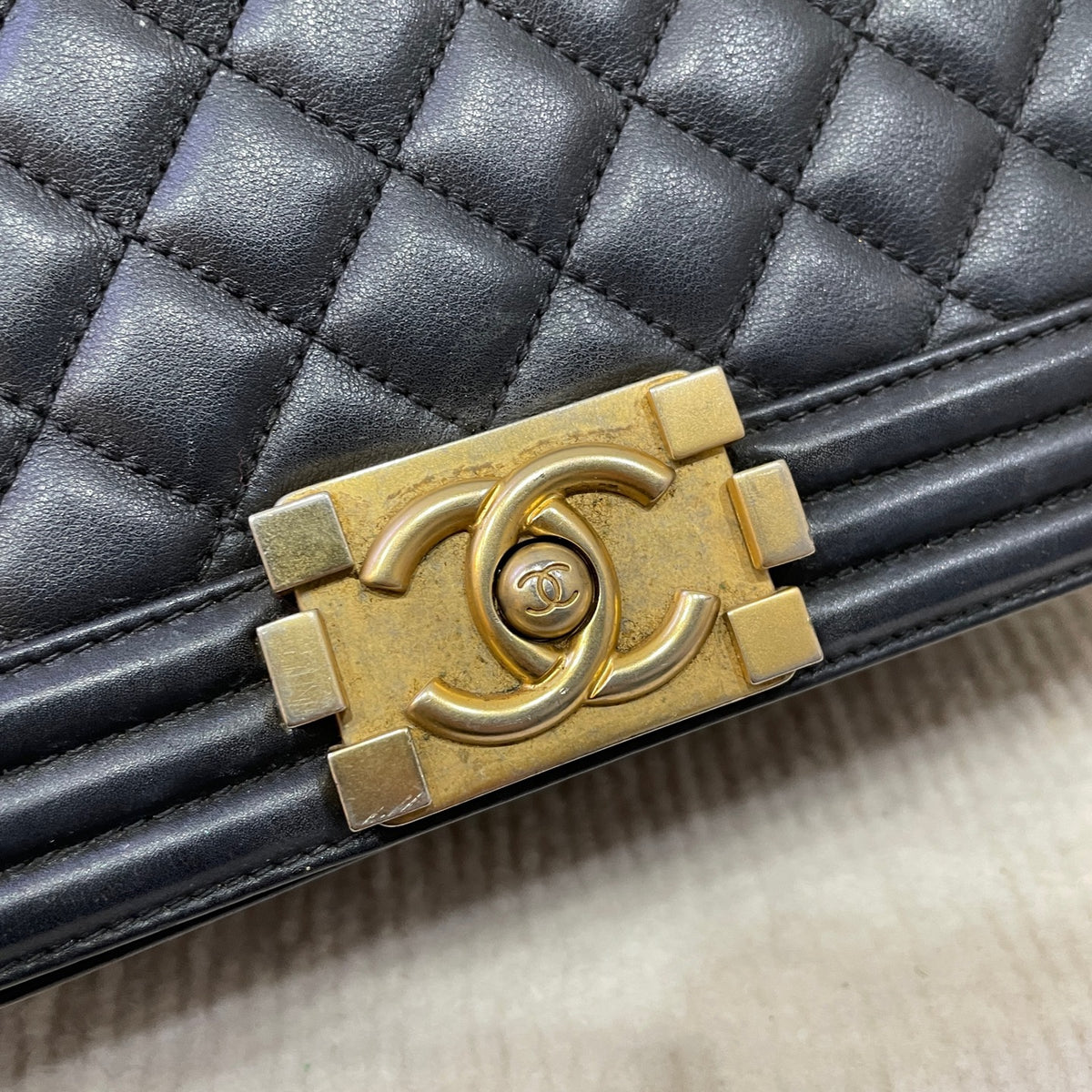 Chanel - Boy Chanel Medium - Leather - Black - (medium)