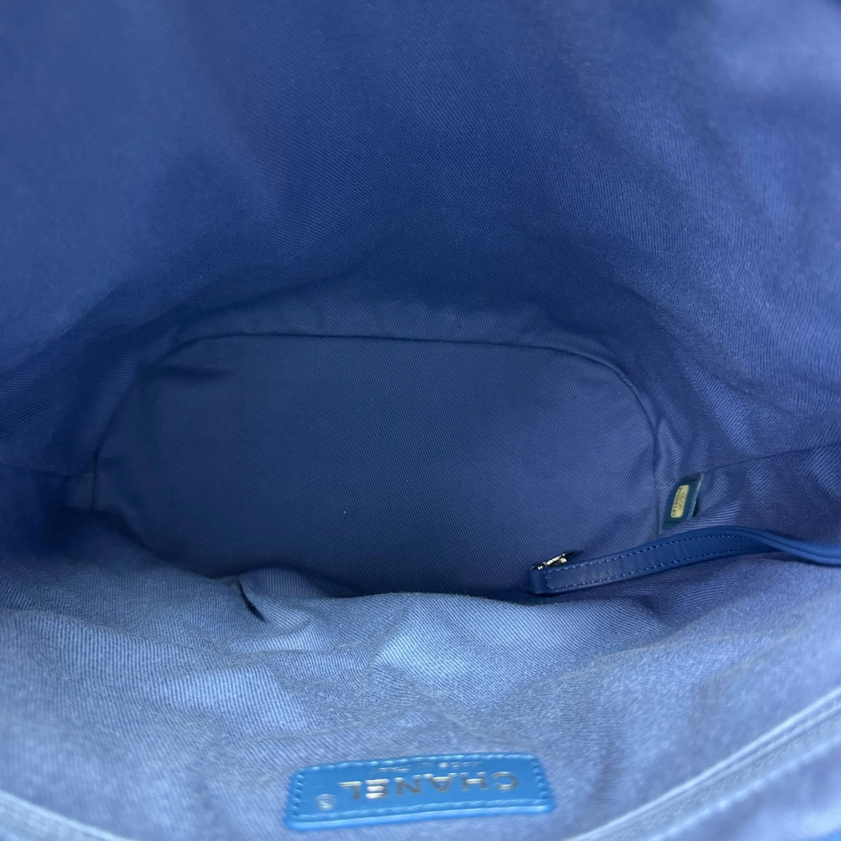 Chanel - Bucket Bag - Leather - Blue - (medium)
