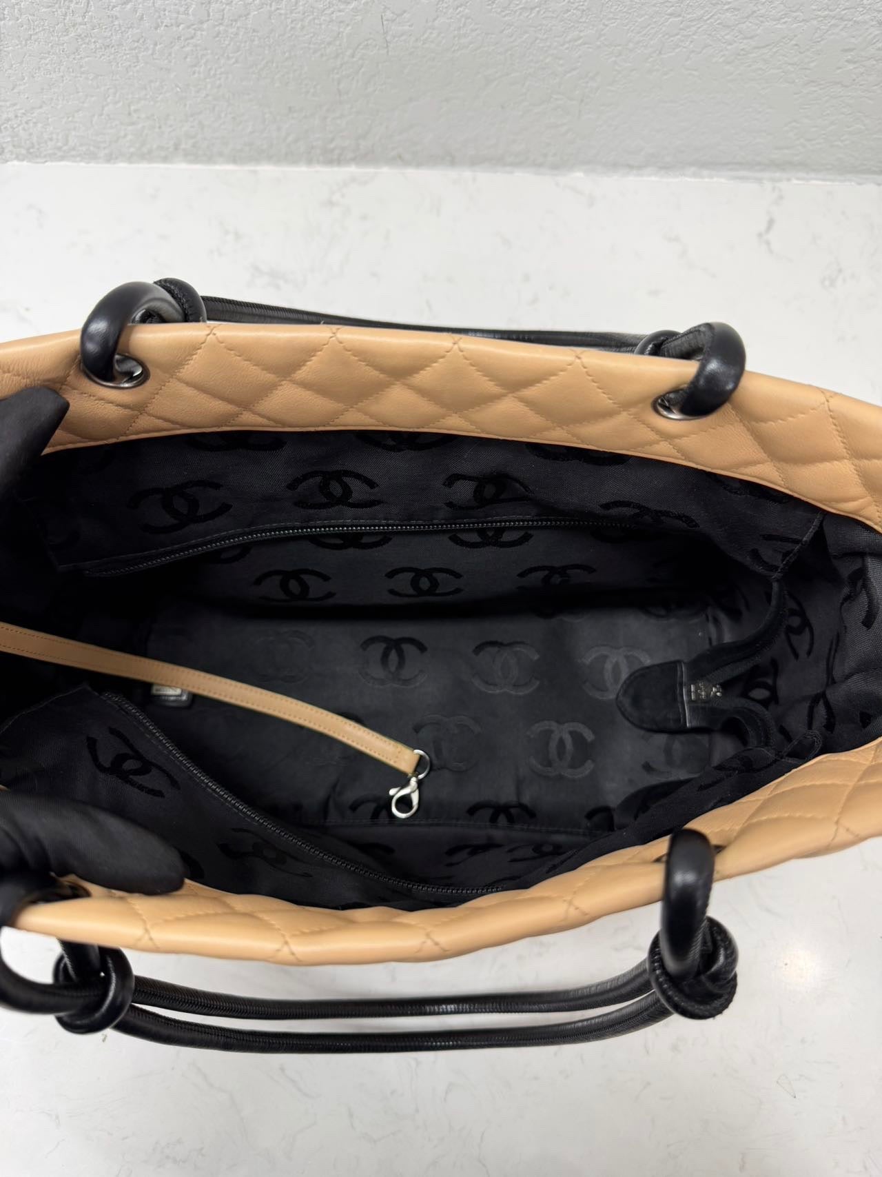 Chanel - Cambon Tote - Lambskin leather - Beige and Black - (Large)