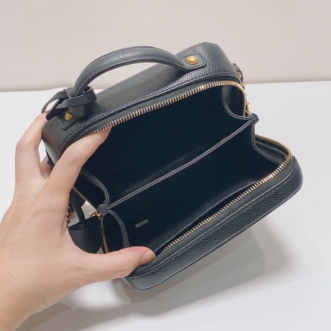 Chanel - Camera Bag - Leather - Black - (mini)