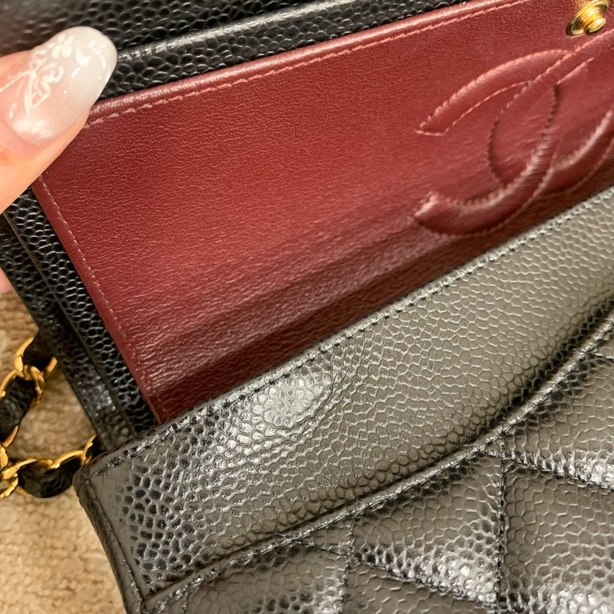 Chanel - Classic Flap - Leather - Black - (medium)