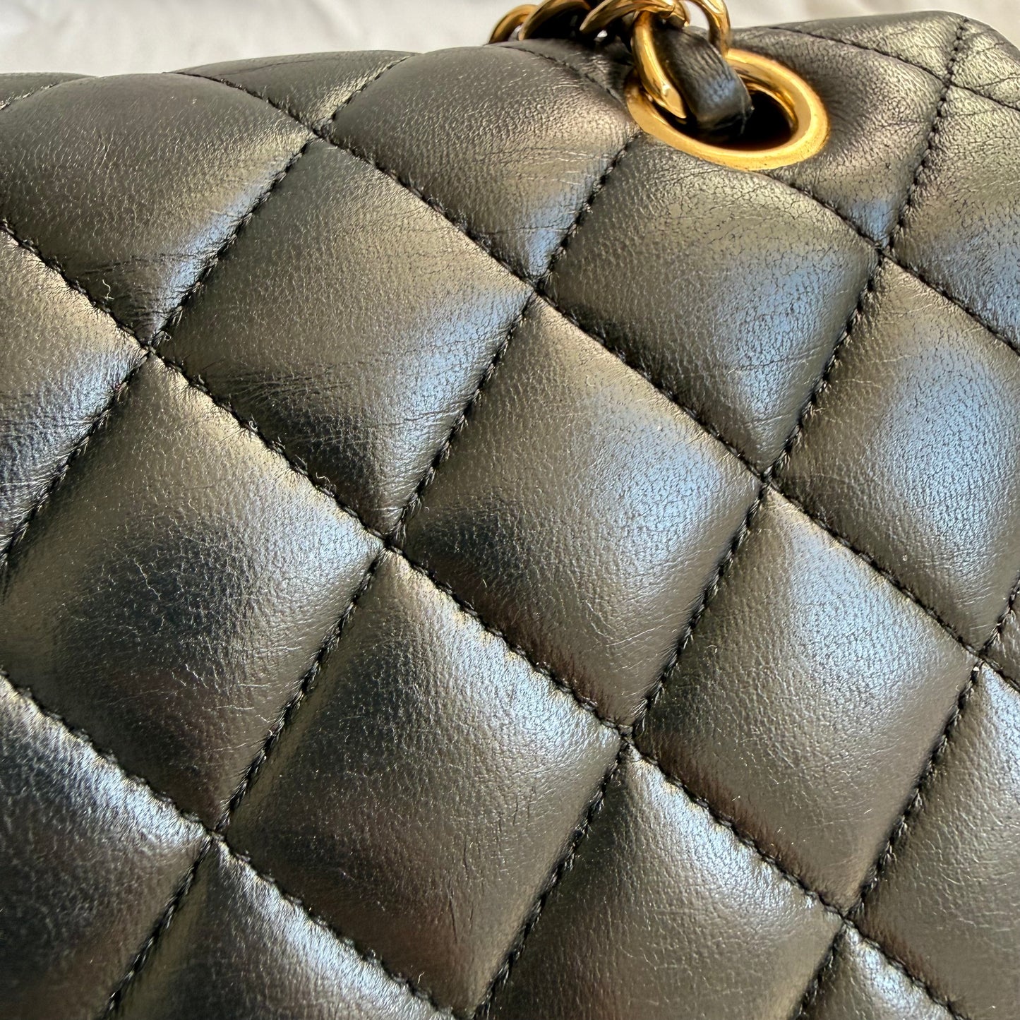 Chanel - Classic Flap - Leather - Black - (medium)