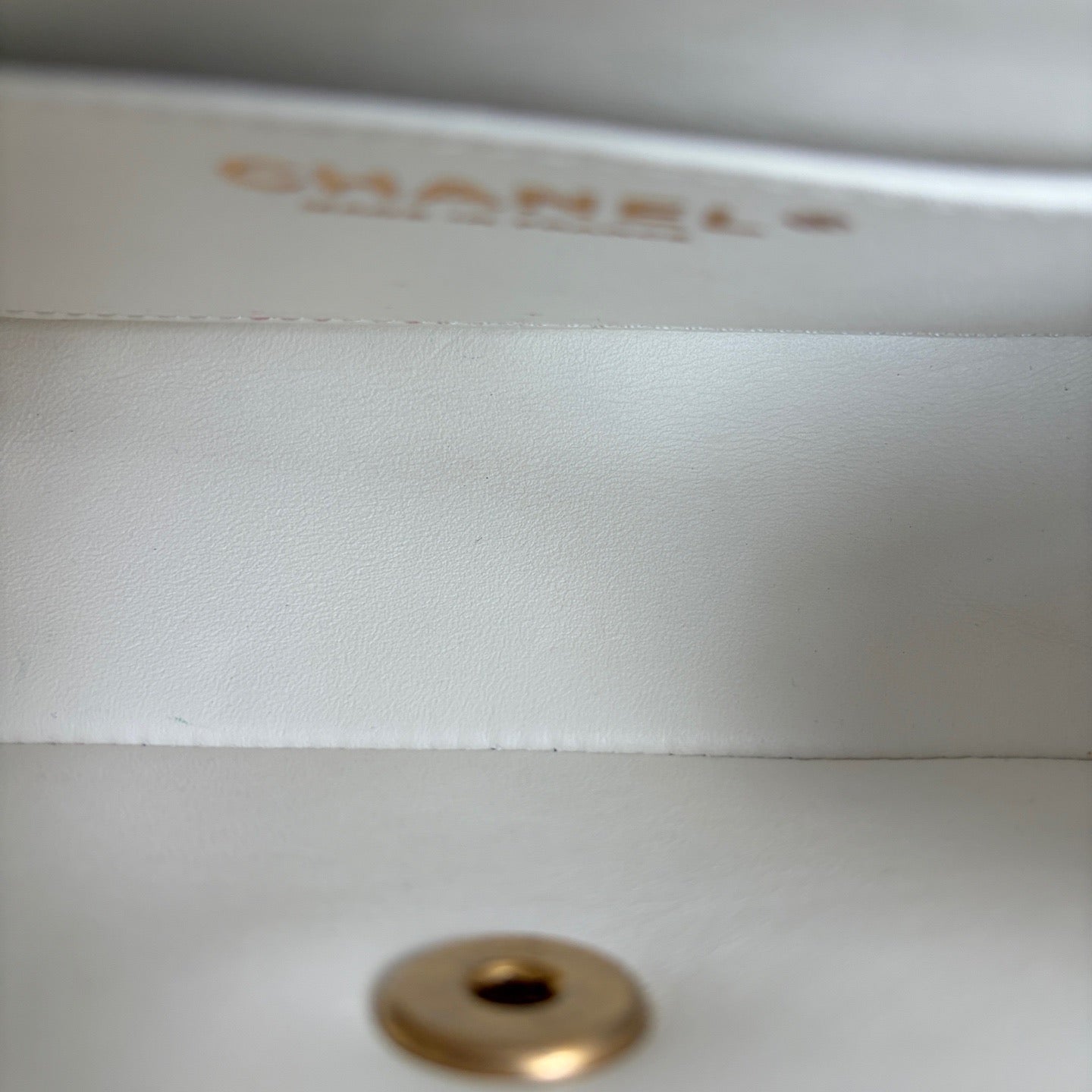 Chanel - Classic Flap - Leather - White - (mini)