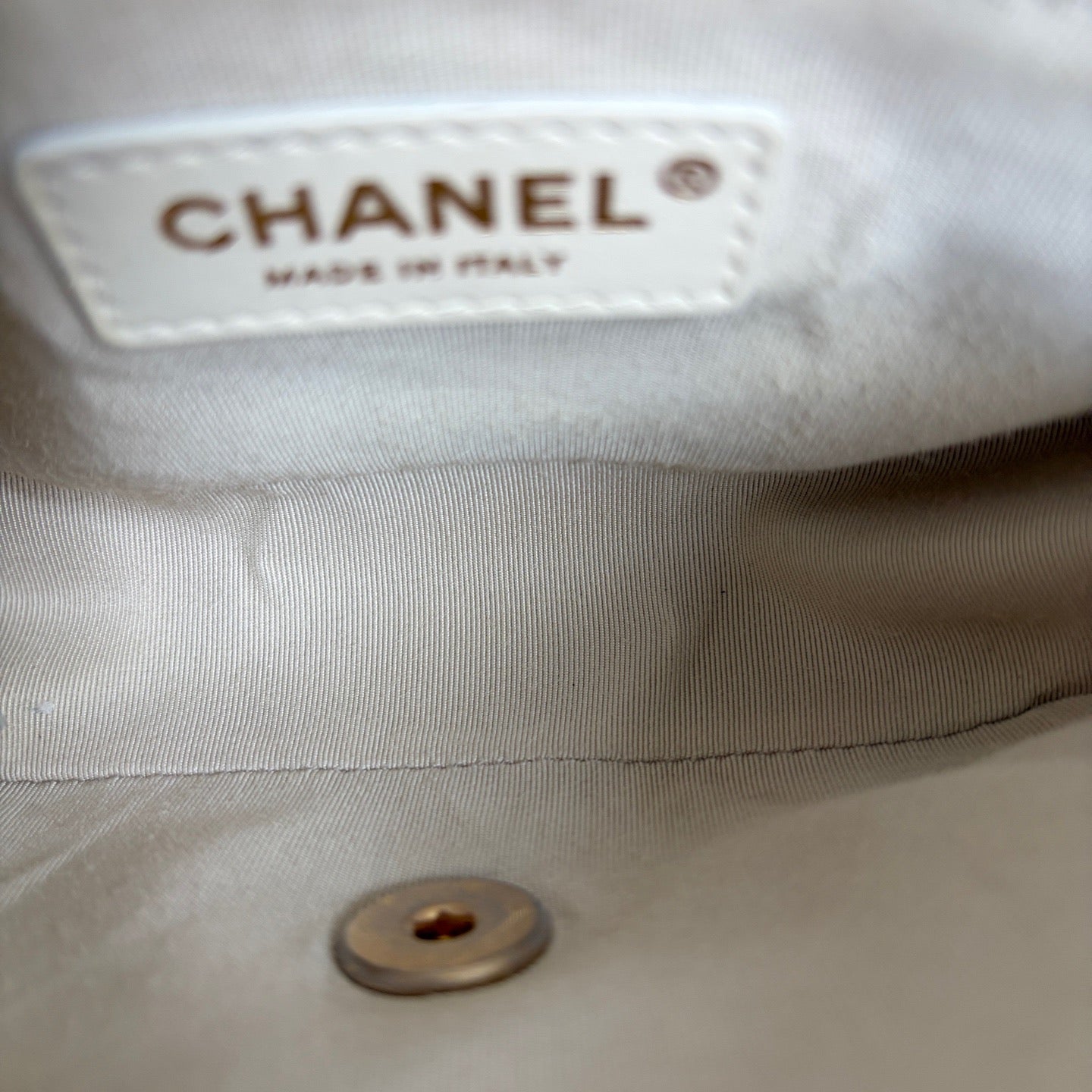 Chanel - Classic Flap - Leather - White - (mini)