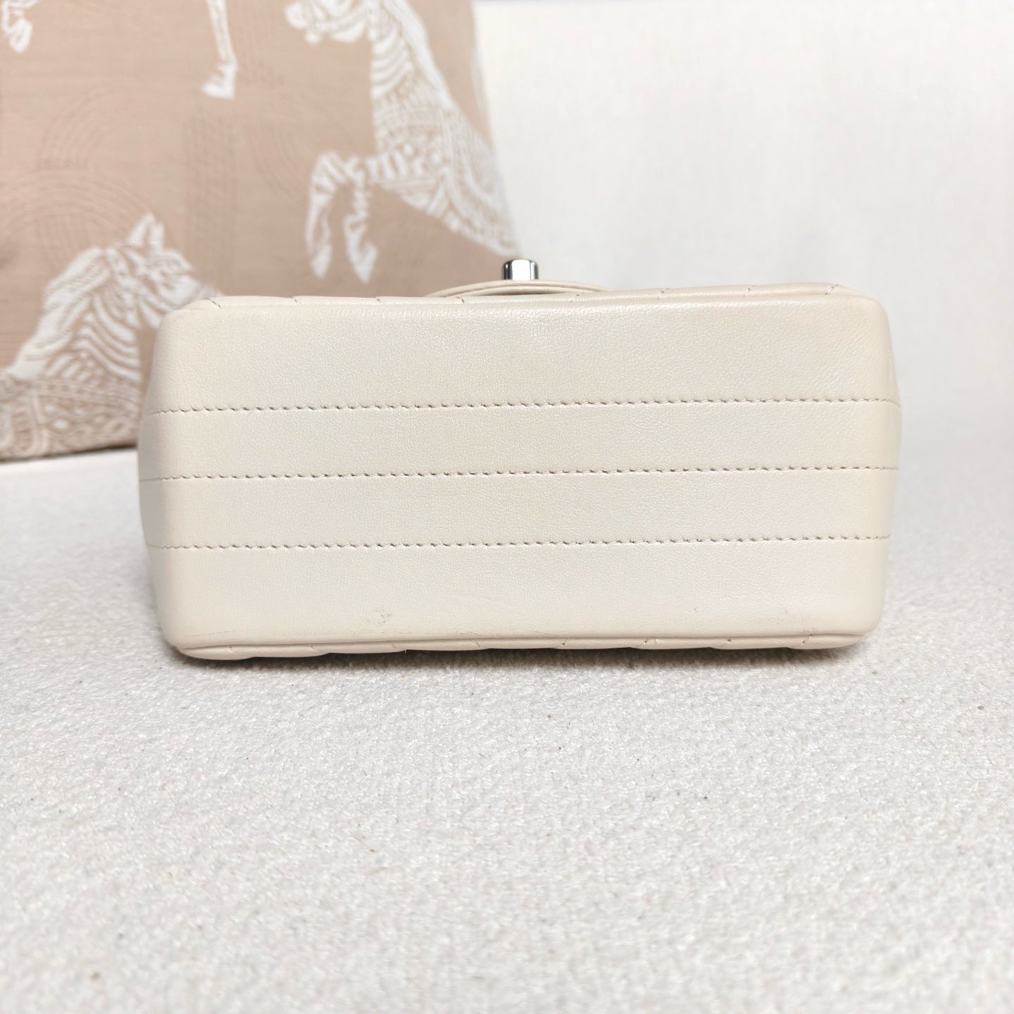 Chanel - Classic Flap Mini - Lambskin leather - Beige - (mini)
