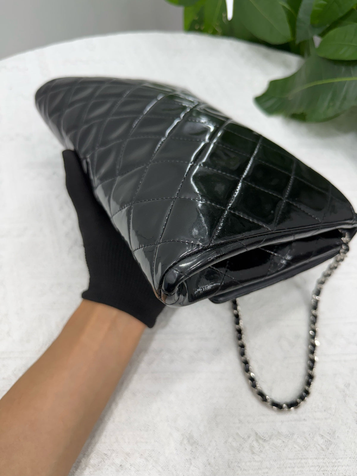 Chanel - Classic Flap - Patent leather - Black - (medium)