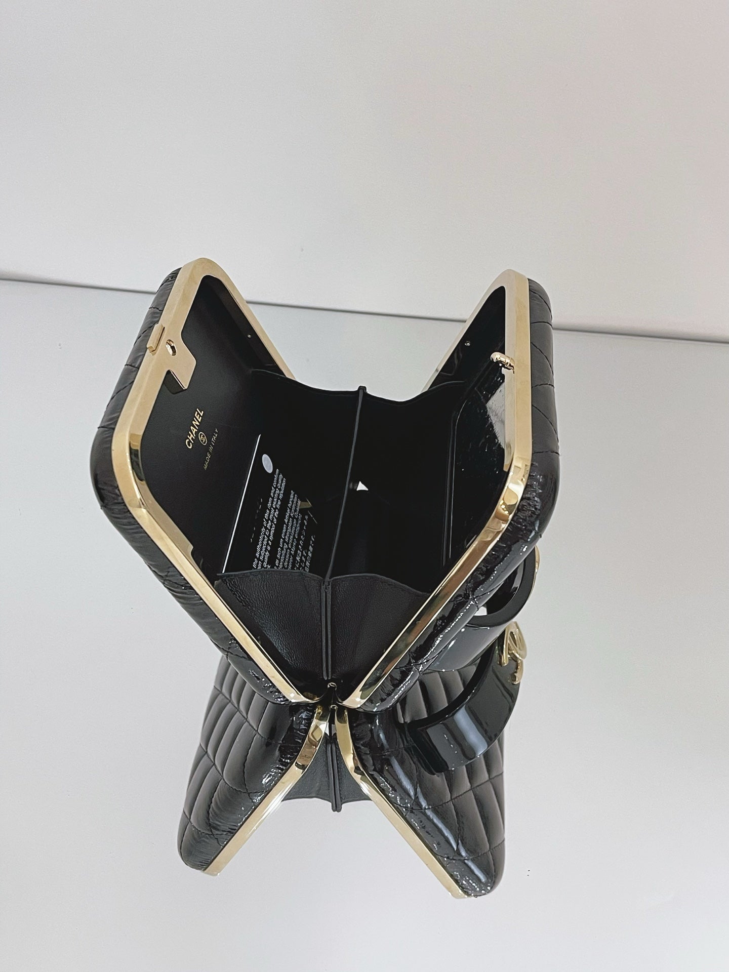 Chanel - Evening Clutch - Patent leather - Black - (mini)