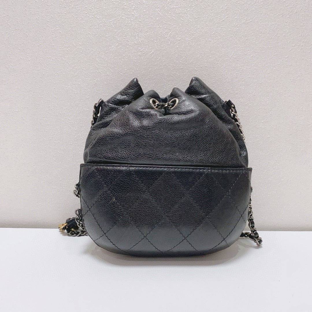 Chanel - Gabrielle Drawstring Bucket Bag - Aged calfskin leather - Black - (mini)