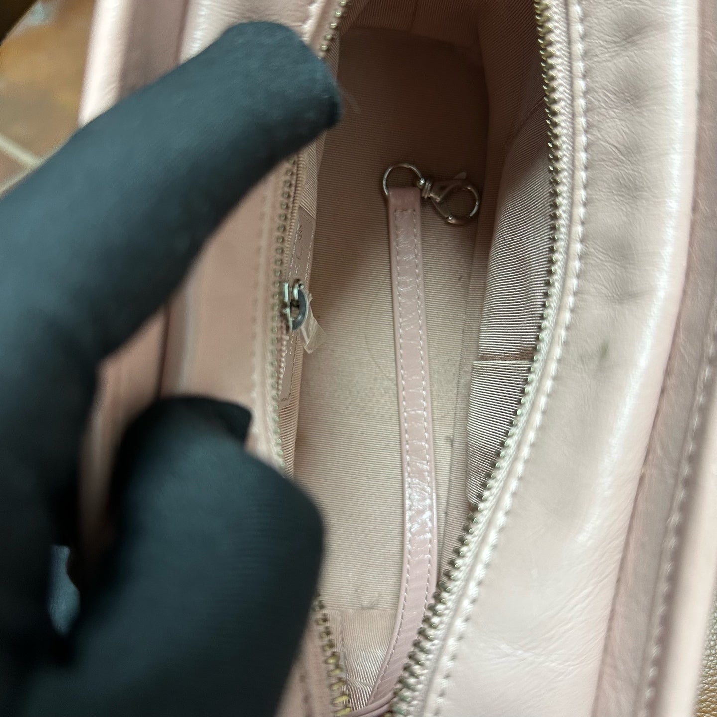 Chanel - Gabrielle Hobo Bag - Leather - Pink - (small)