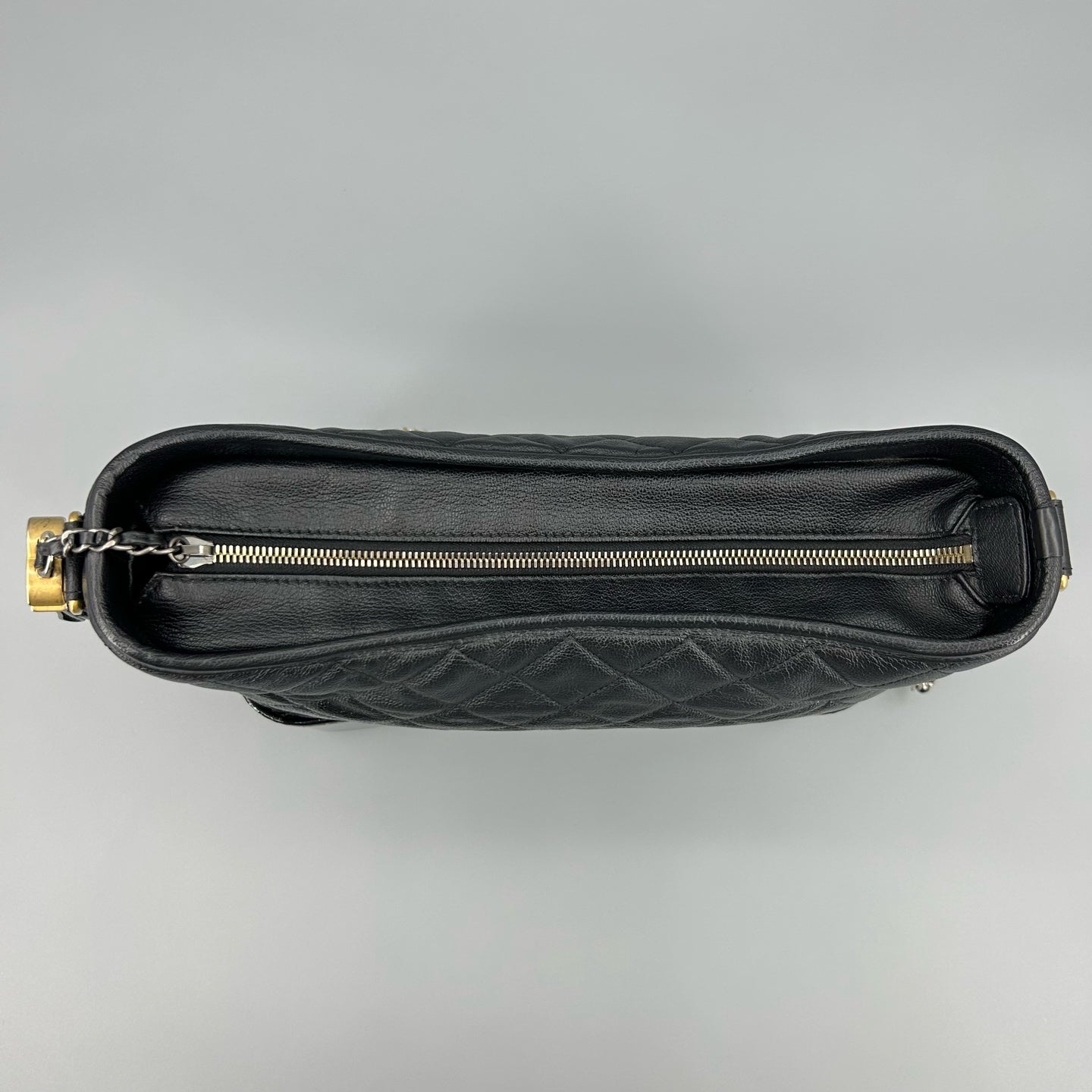 Chanel - Gabrielle - Leather - Black - (medium)