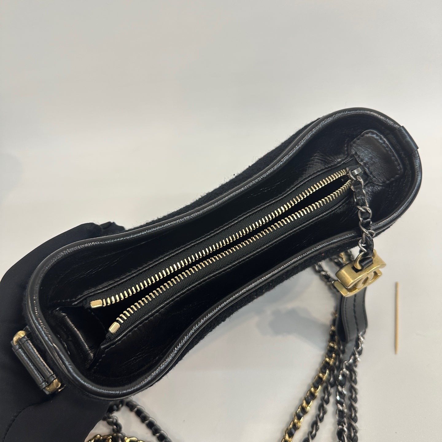 Chanel - Gabrielle - Wool - Black - (small)