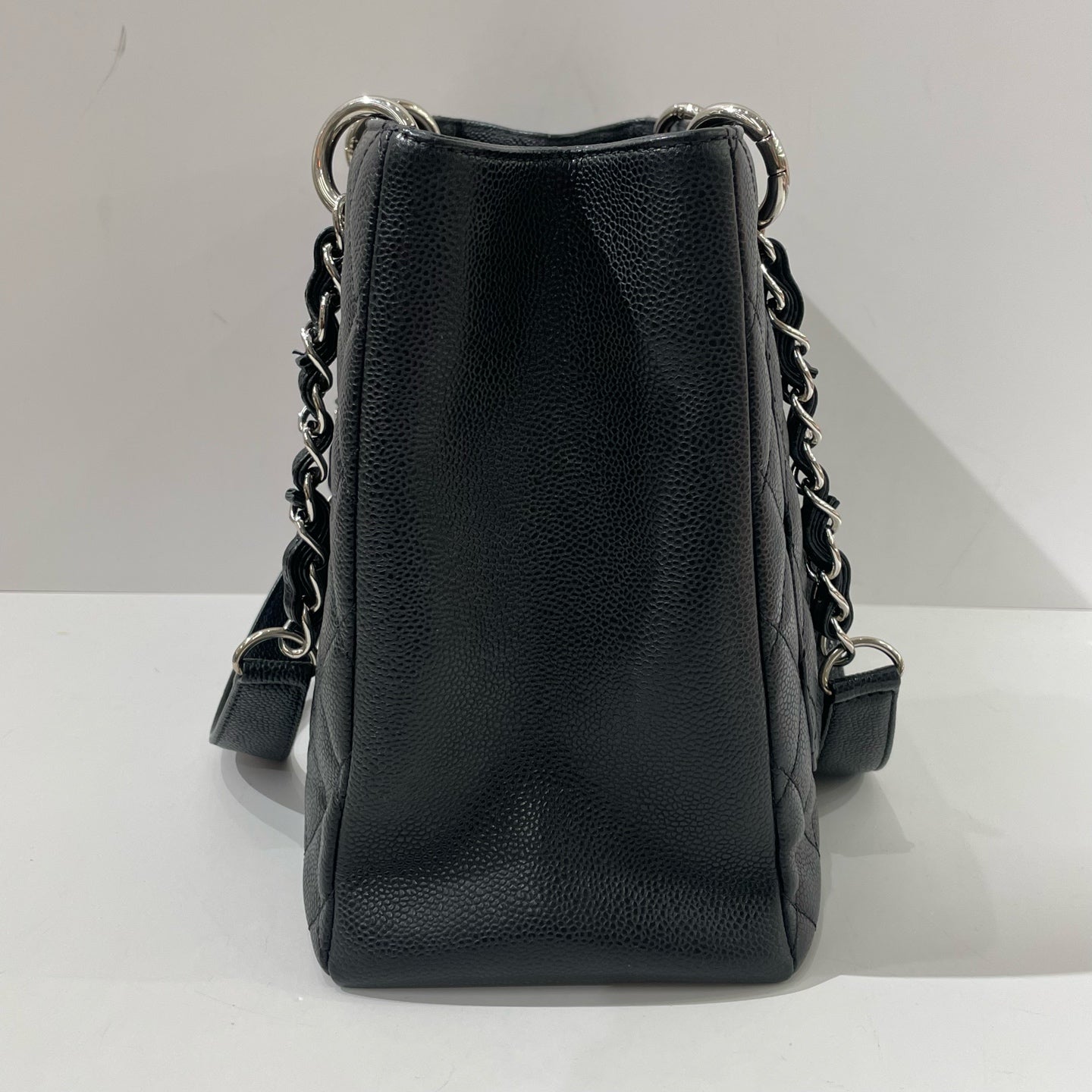 Chanel - Grand Shopping Tote (GST) - Grained calfskin leather - Black with Silver-Tone Hardware - (Medium)
