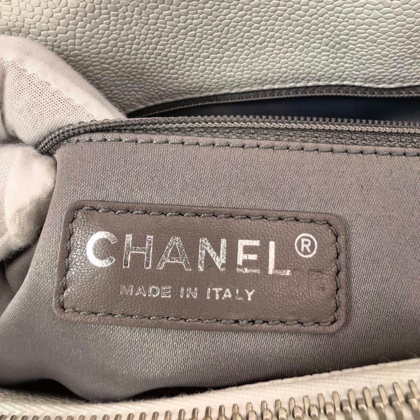 Chanel - Grand Shopping Tote - Leather - White - (large)
