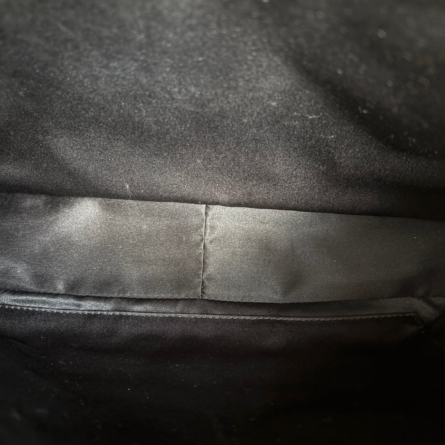 Chanel - GST - Leather - Black - (medium)