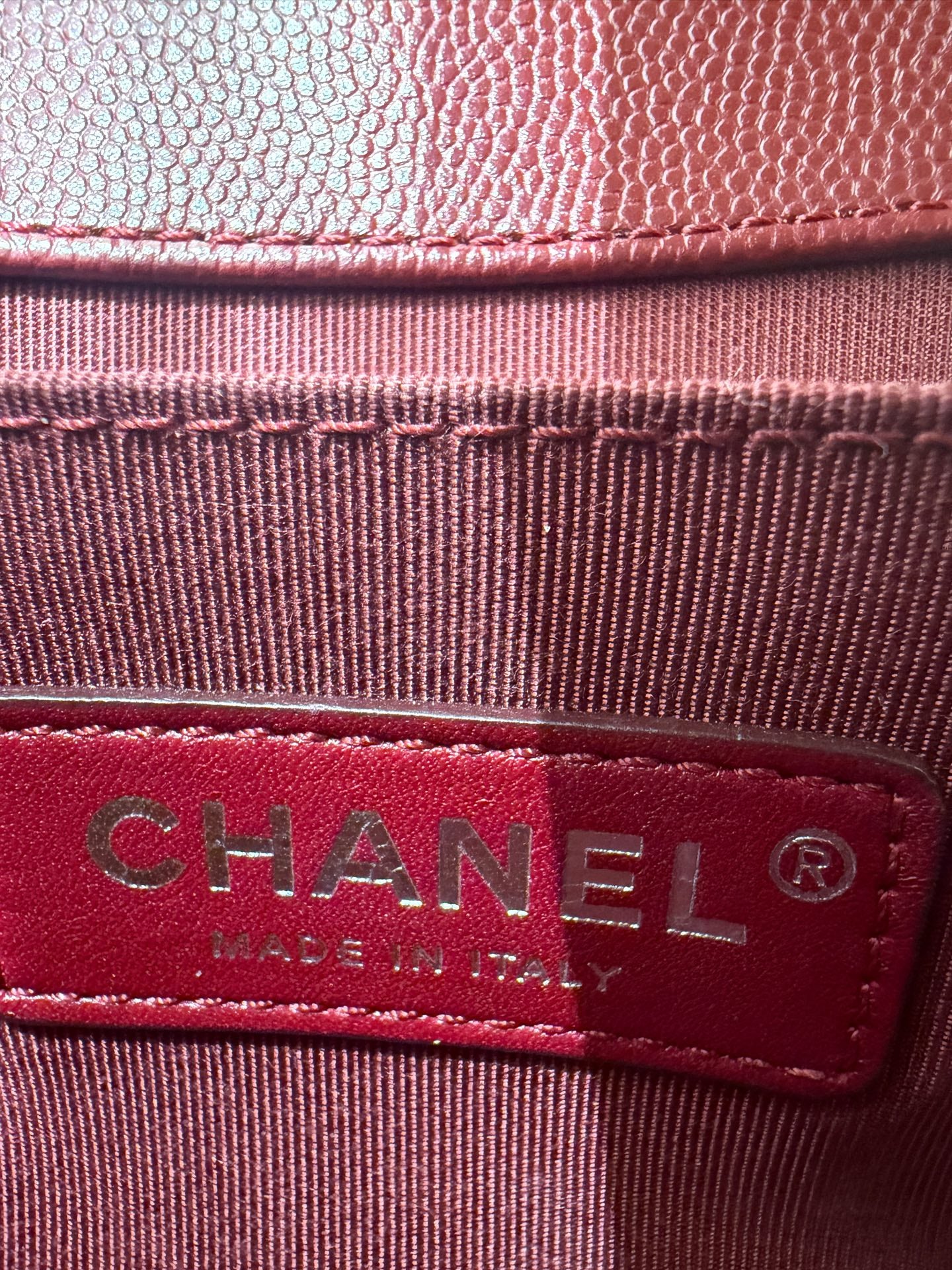 Chanel - Le Boy - Leather - Burgundy - (Medium)
