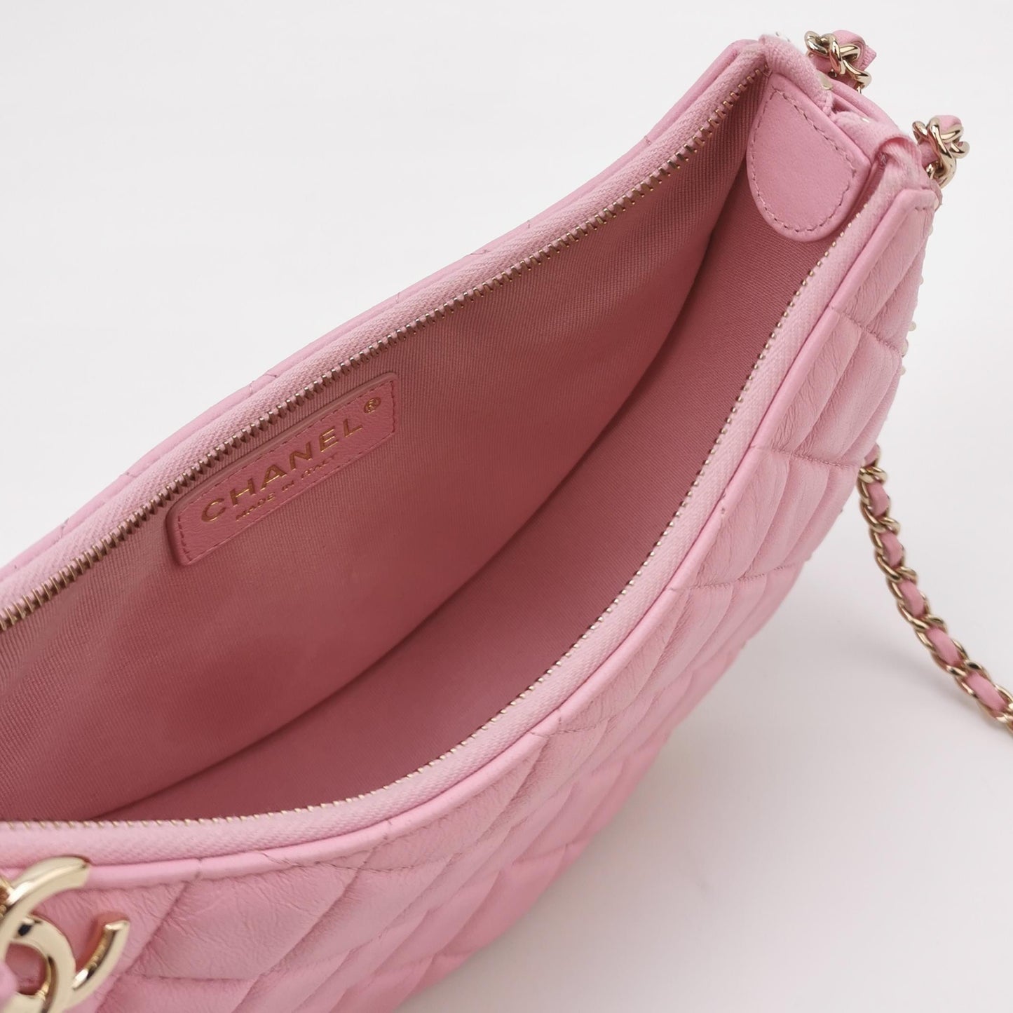 Chanel - Luna Hobo - Leather - Pink - (Small)