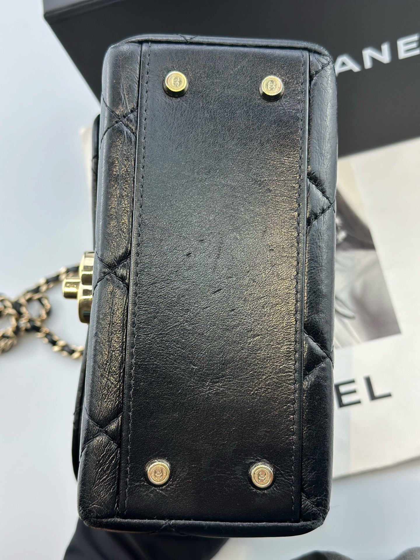 Chanel - Mini Vanity Case - Lambskin leather - Black with Gold-Tone Hardware - (mini)