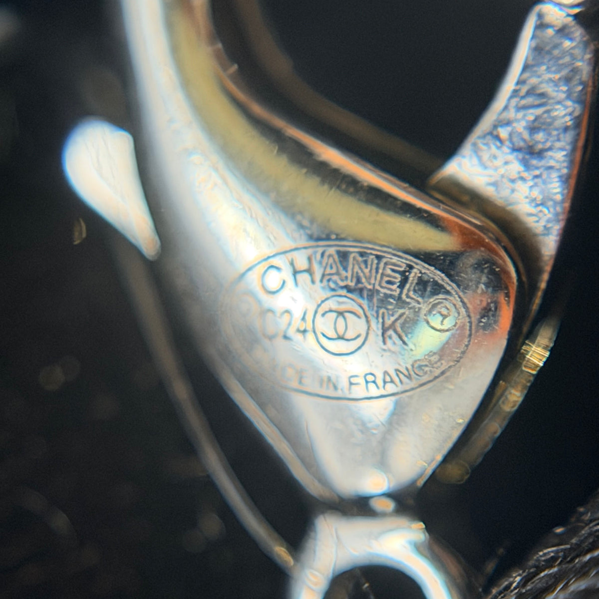 Chanel - Other - Chanel costume jewellery commonly uses base-metal alloy with glass elements and imitation pearls; exact composition is not confirmed. - Multicolour