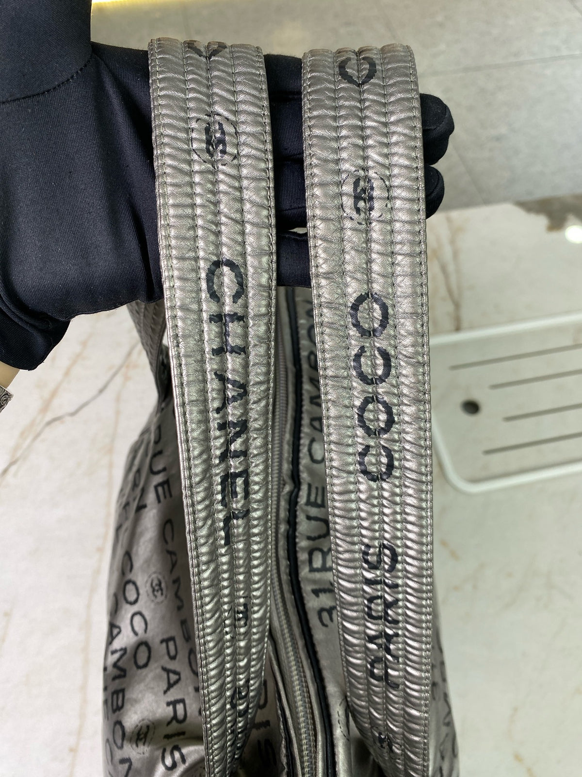 Chanel - Other - Cloth - Silver - (large)