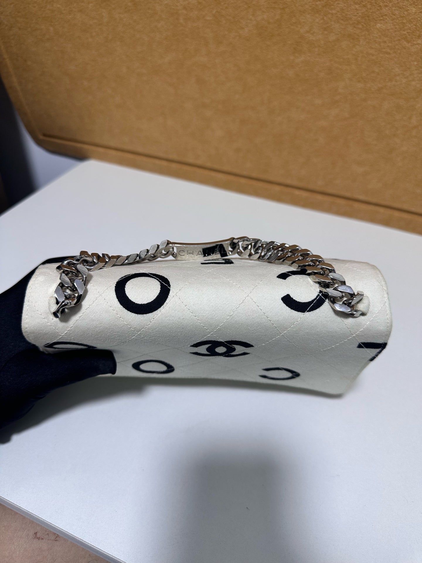 Chanel - Other - Cloth - White - (mini)