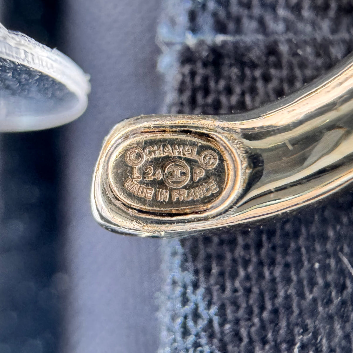 Chanel - Other - Crystal - Gold