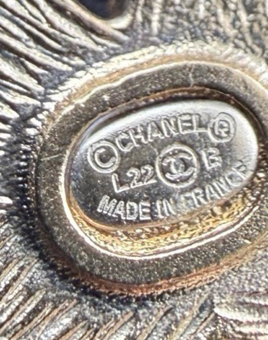 Chanel - Other - Crystal - Gold