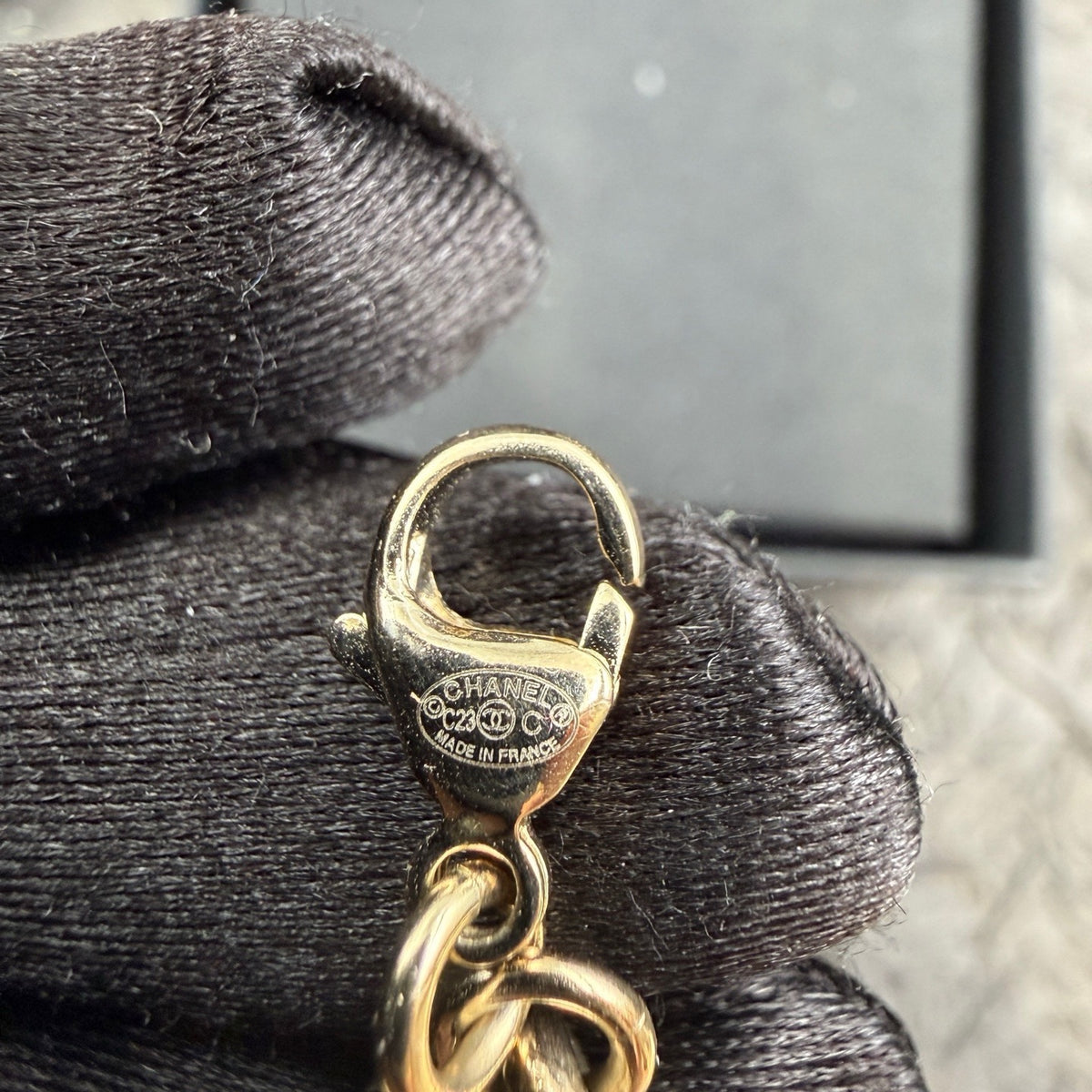 Chanel - Other - Crystal - Gold