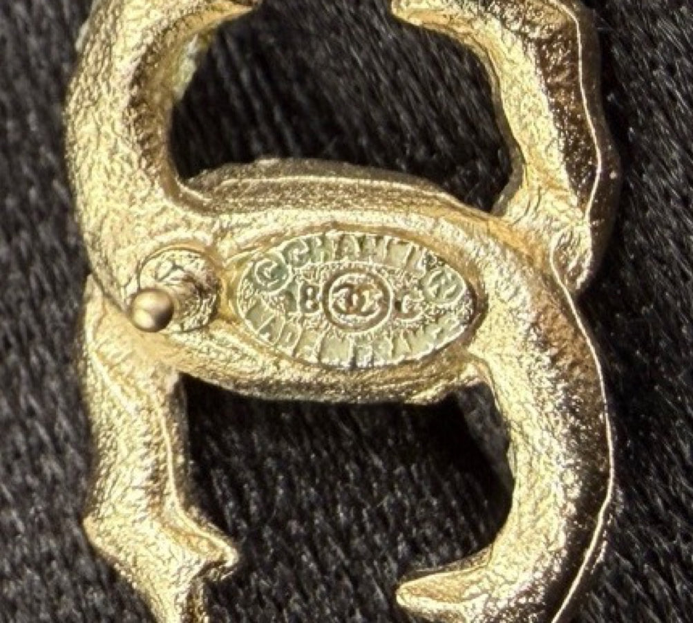 Chanel - Other - Crystal - Gold
