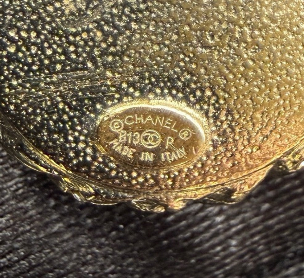 Chanel - Other - Crystal - Gold