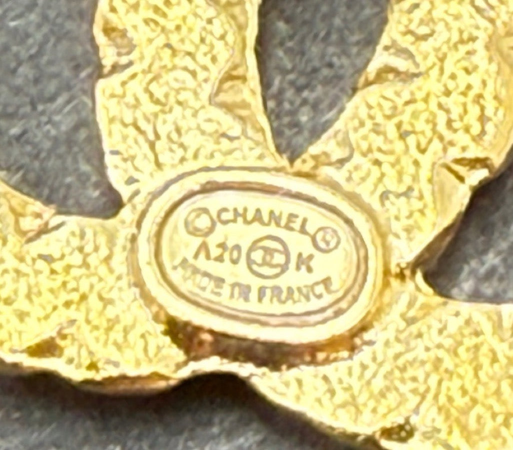 Chanel - Other - Crystal - Gold