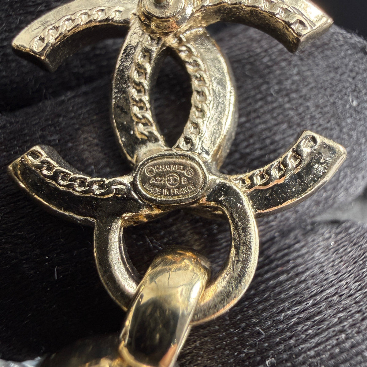 Chanel - Other - Crystal - Gold
