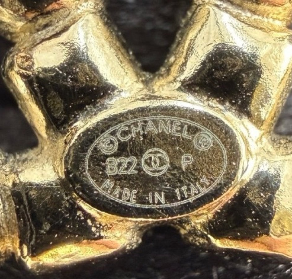 Chanel - Other - Crystal - Gold