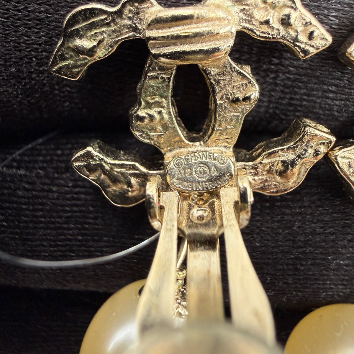 Chanel - Other - Crystal - Gold