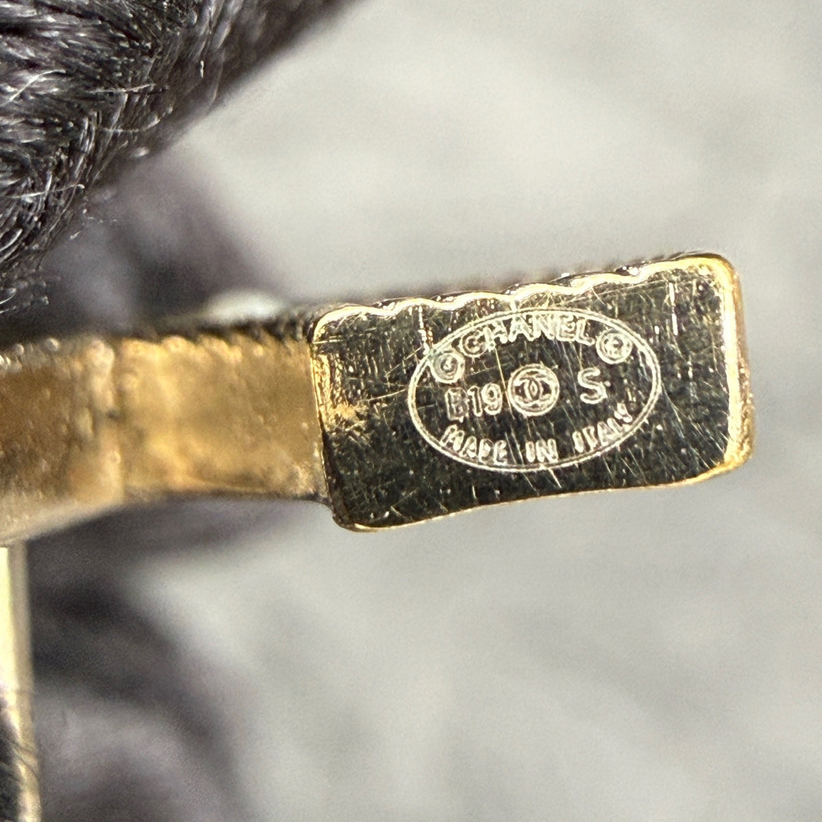 Chanel - Other - Crystal - Gold