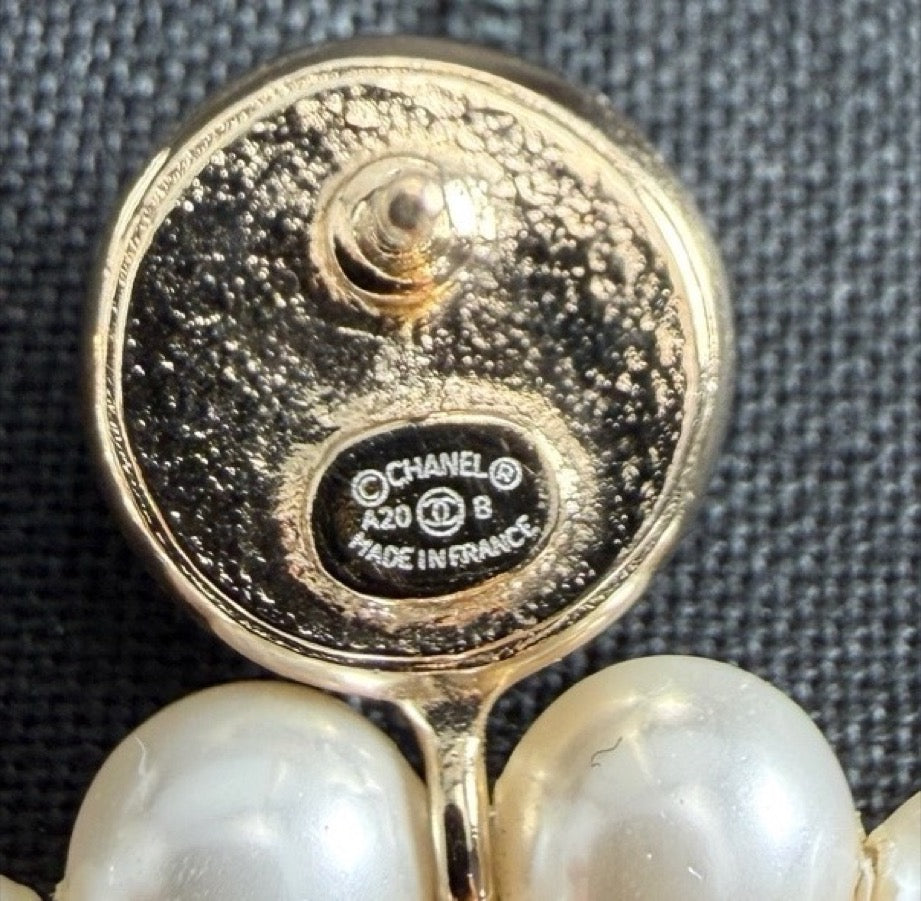 Chanel - Other - Crystal - Gold