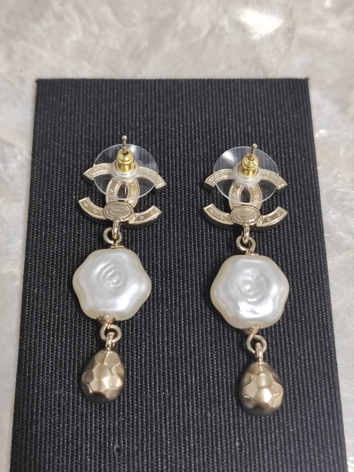 Chanel - Other - Crystal - Gold