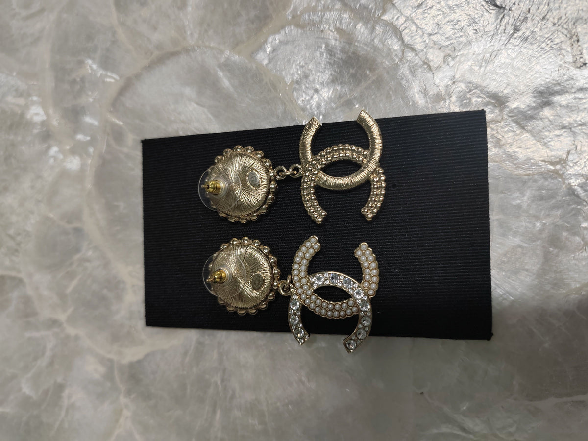 Chanel - Other - Crystal - Gold