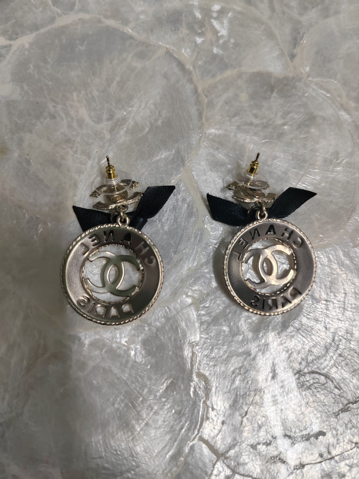 Chanel - Other - Gold-tone metal; exact alloy unspecified - Gold