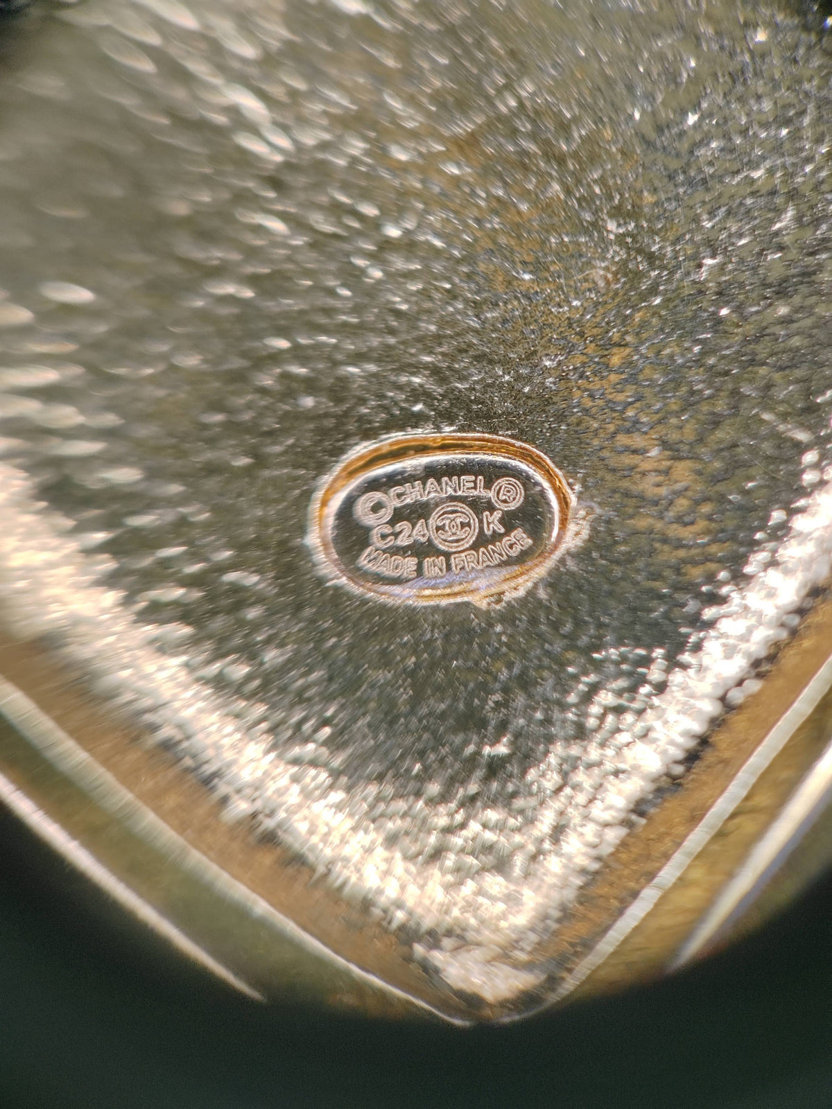 Chanel - Other - Gold-tone metal; exact composition not confirmed - Gold