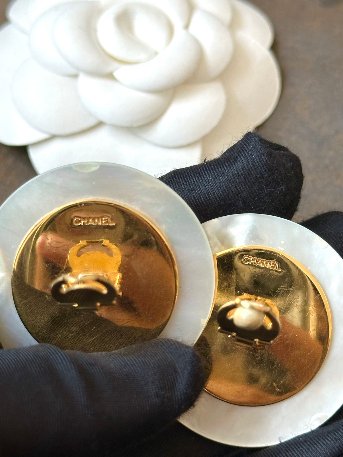 Chanel - Other - Gold-tone metal fittings with acrylic and mother-of-pearl elements. - Multicolour