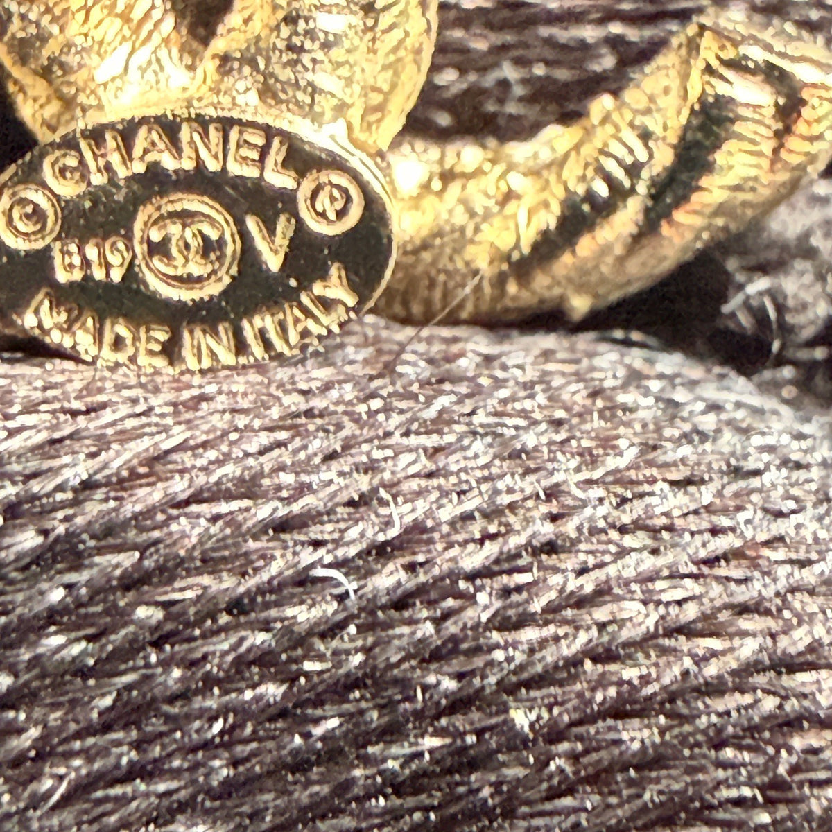 Chanel - Other - Gold-tone metal with clear crystal embellishments - Gold