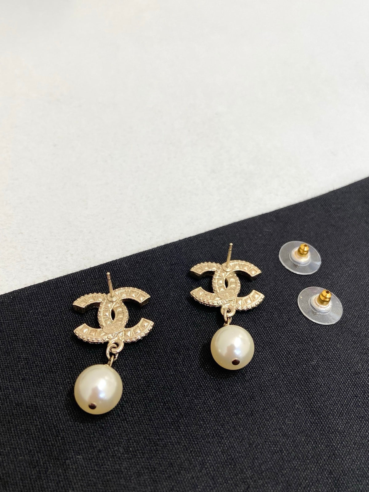 Chanel - Other - Gold-tone metal with crystal rhinestones and faux pearl drops - Gold