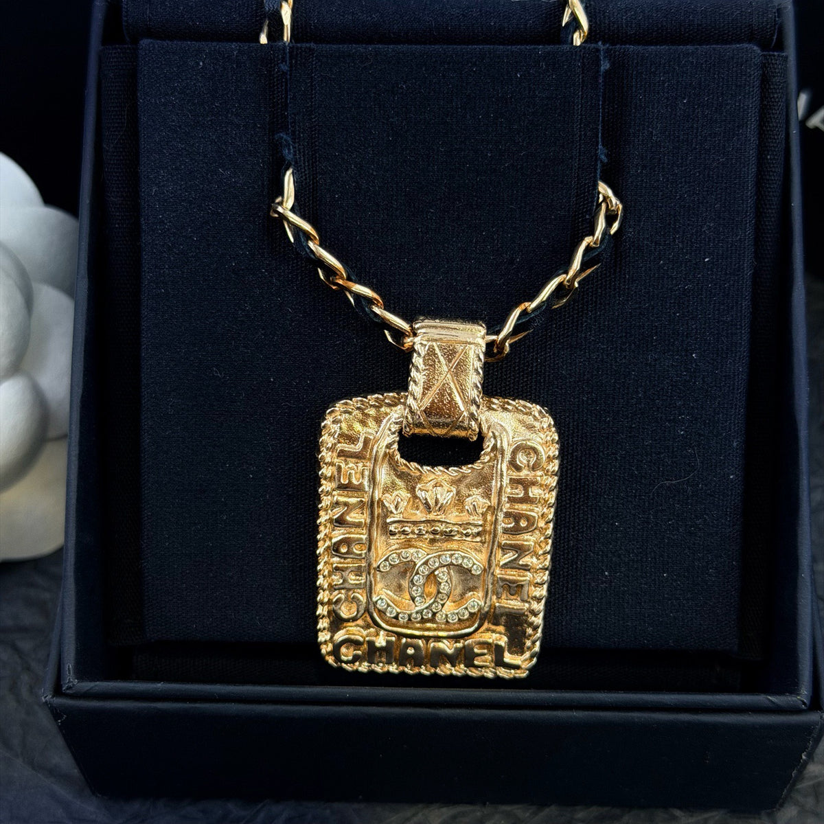 Chanel - Other - Gold-tone metal with leather interwoven into the chain and rhinestone accents. - Gold - (41 + 7)