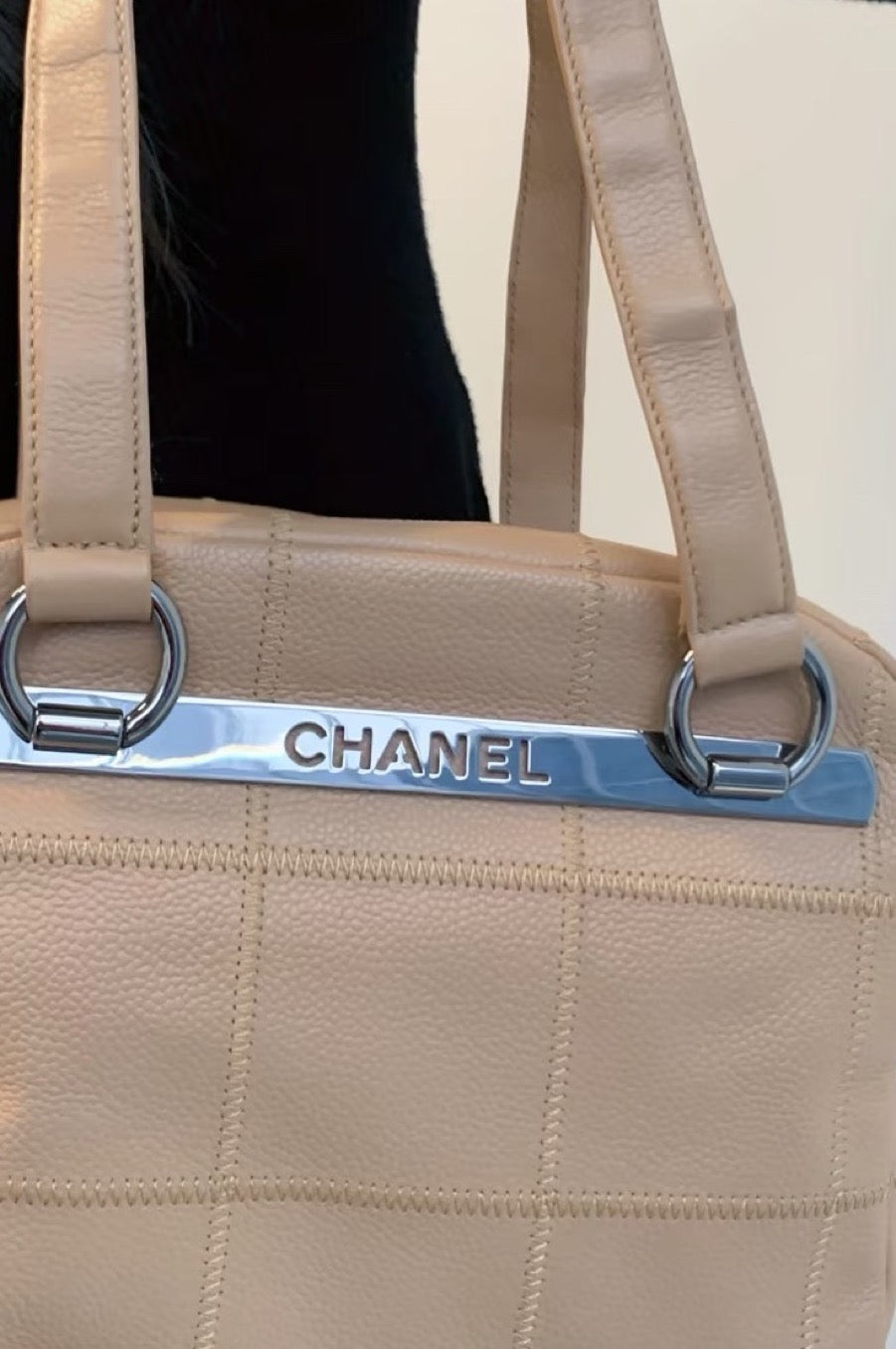 Chanel - Other - Leather - Beige - (mini)