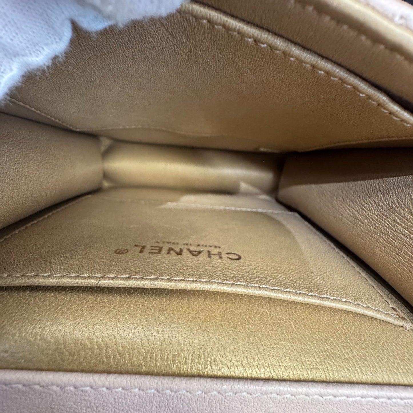 Chanel - Other - Leather - Beige - (mini)
