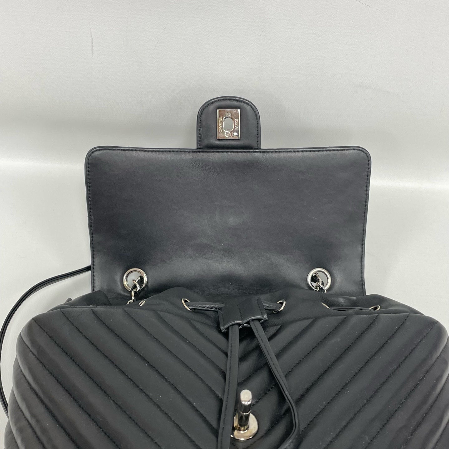Chanel - Other - Leather - Black - (medium)