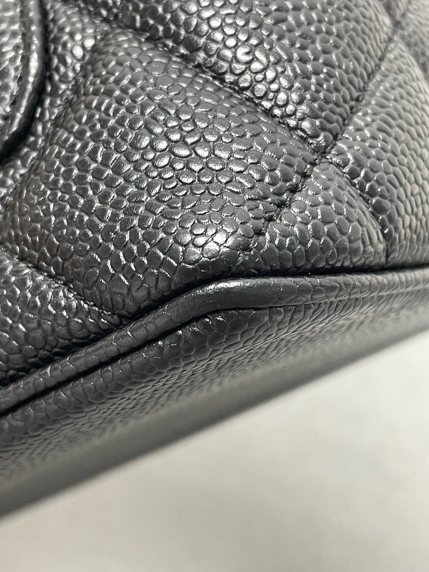 Chanel - Other - Leather - Black - (medium)